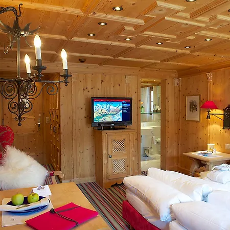 Hotel Tradition Julen 4*