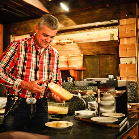 Tradition Julen 4* Zermatt