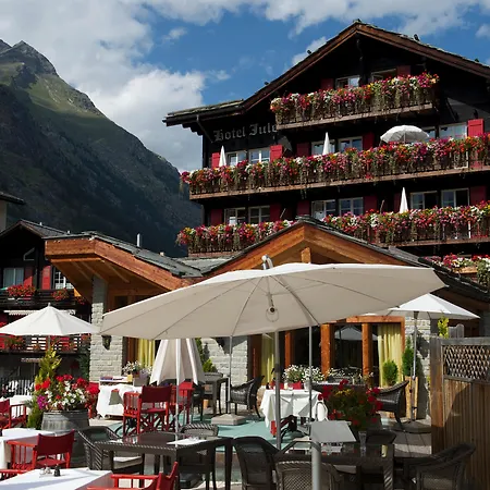 Hotel Tradition Julen 4*