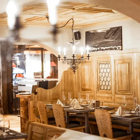 Hotell Tradition Julen Zermatt