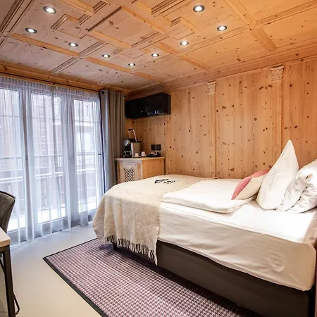 Tradition Julen Hotell 4*
